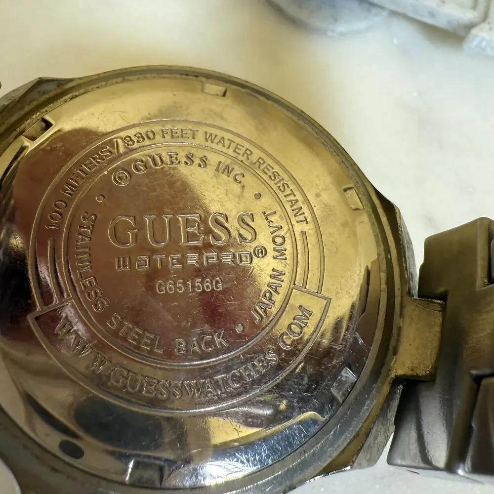 Guess Waterpro 100M/330FT Stainless Steel